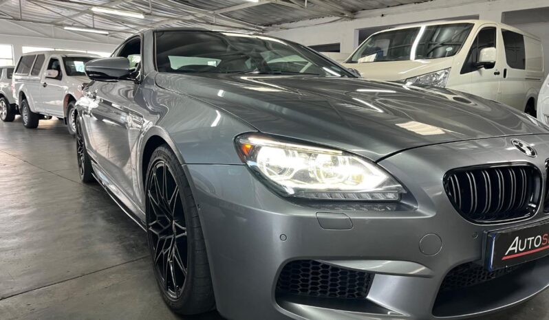 2013 BMW M6 Coupe full