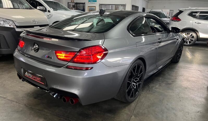 2013 BMW M6 Coupe full