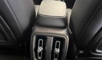 2024 Volvo XC40 B3 Essential full