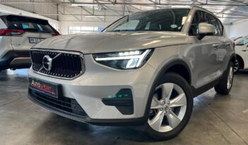 2024 Volvo XC40 B3 Essential full