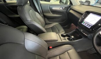 2024 Volvo XC40 B3 Essential full