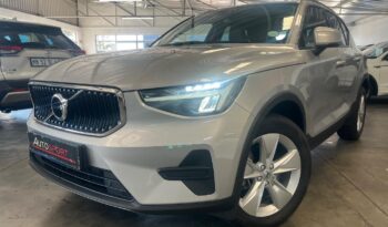 2024 Volvo XC40 B3 Essential full