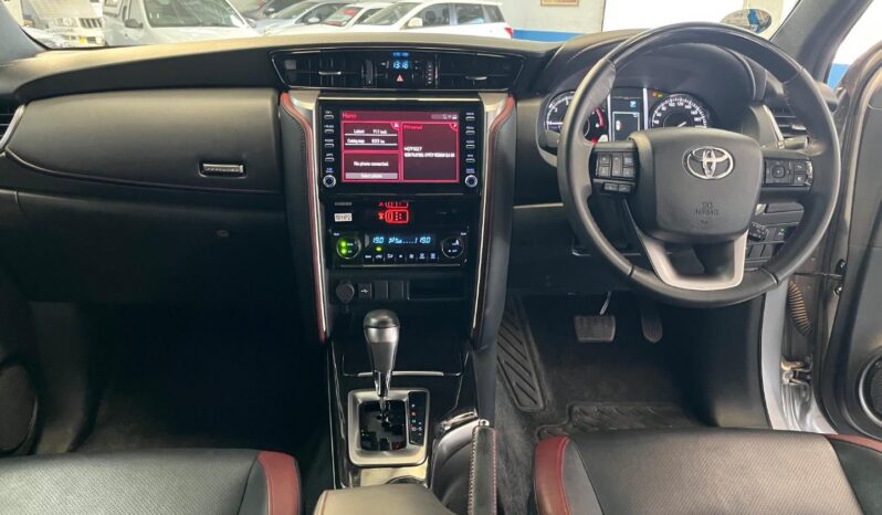 2025 Toyota Fortuner 2.8GD-6 full