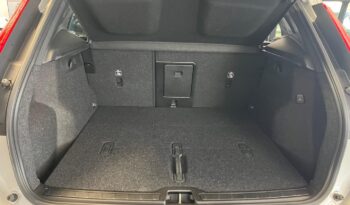 2024 Volvo XC40 B3 Essential full