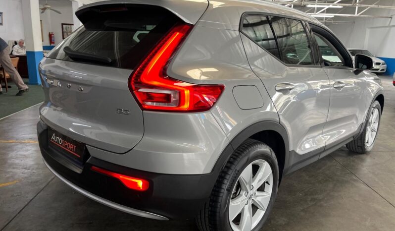 2024 Volvo XC40 B3 Essential full