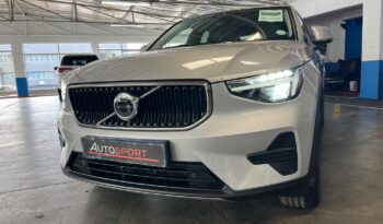 2024 Volvo XC40 B3 Essential full