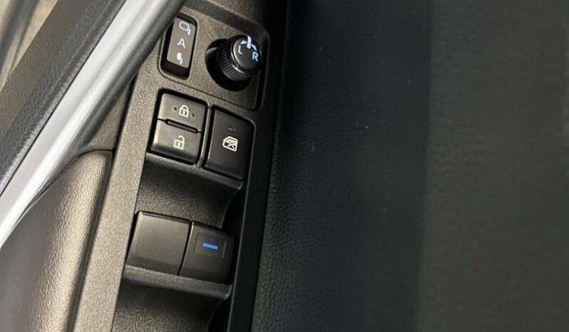 2022 Toyota Corolla Cross 1.8 Xi full