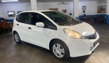 2014 Honda Jazz 1.3 Trend full