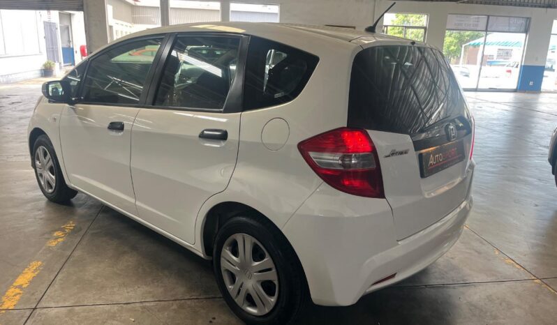 2014 Honda Jazz 1.3 Trend full